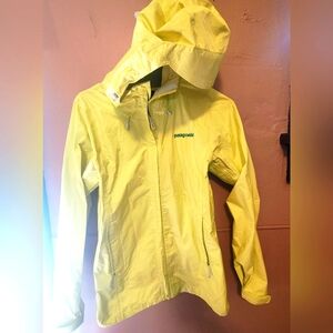 PATAGONIA Neon yellow torrentshell Rain jacket women's XS